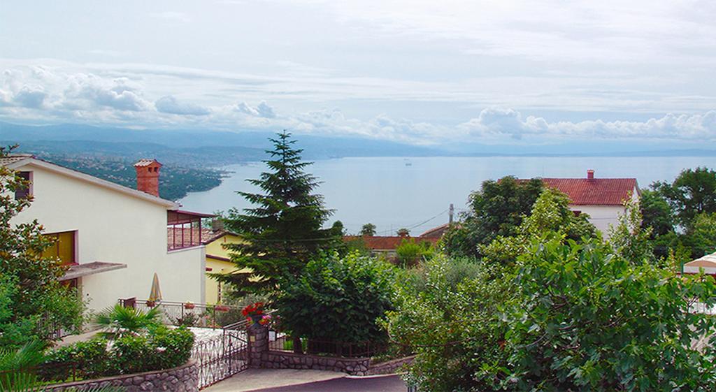Apartments Gigi Opatija Ruang foto